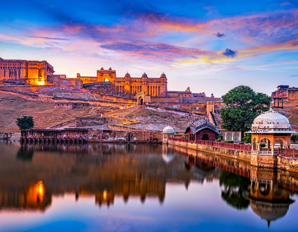 Amber,Fort,And,Maota,Lake,At,Sunset.,Jaipur,,Rajasthan,,India,