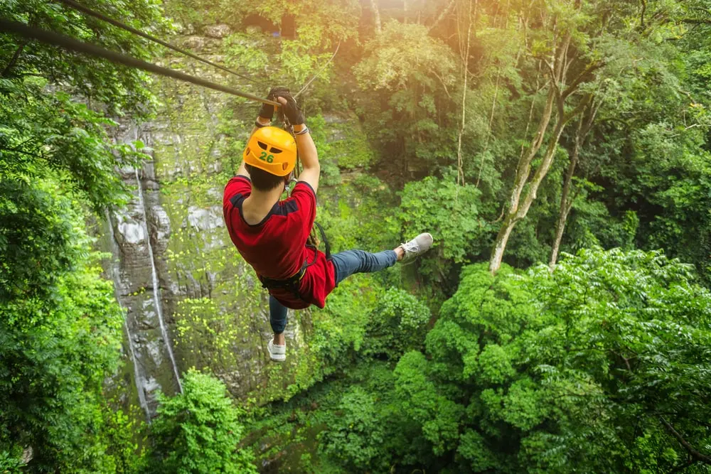 zip-lining-at-thenmala-eco-tourism-zone